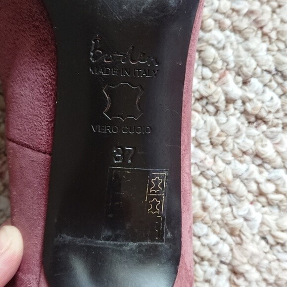 Boden Plum color Suede pump size 36.5 - Picture 9 of 10